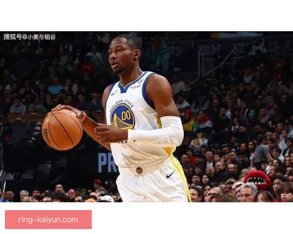 安东尼在近期比赛中表现稳健，展现出速度优势与团队配合提升的趋势。